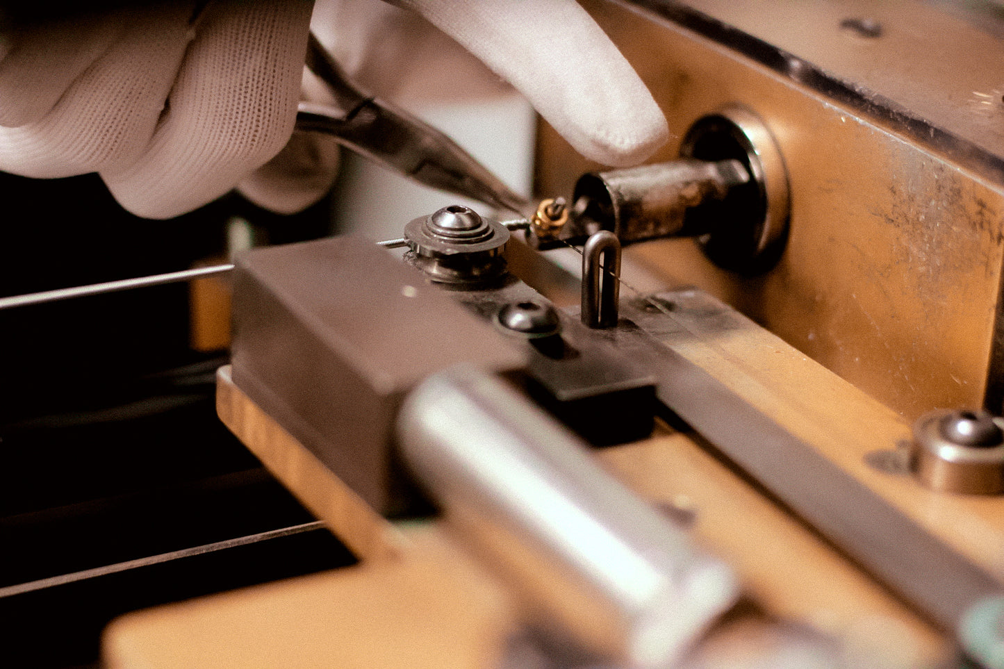 Cleartone Strings Custom Shop (We use NPS for electric and Phosphor Bronze for acoustic)